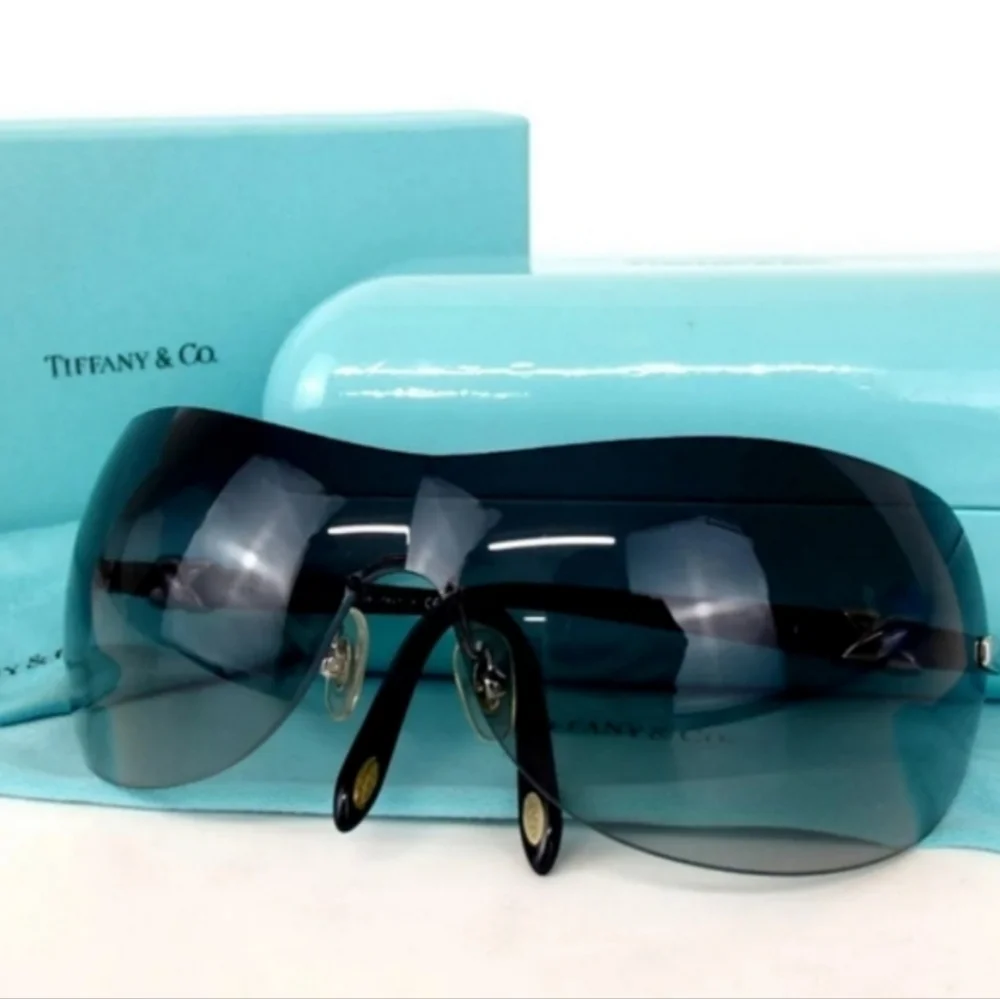 Tiffany & Co. Black Sunglasses with Gradient Lenses
